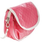 сумочка детская Ромбик 17*16*6см с клапаном, с длин ремешком ярко-розовая - Фото 3