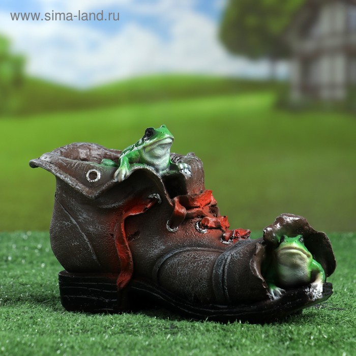 Фигурное кашпо Ботинок с лягушками 15х24см
