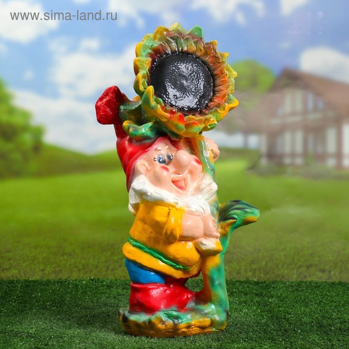 Садовая фигура "Гном с подсолнухом" 50х27см - Фото 1