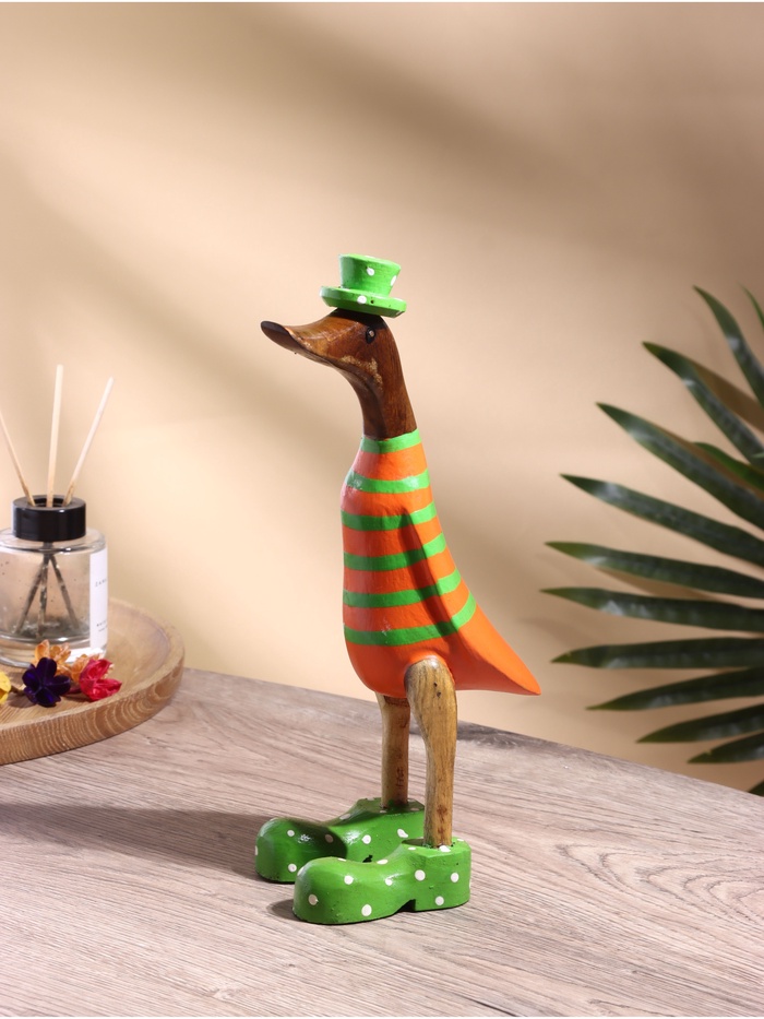 Сувенир «Утка в оранжево-зеленом костюме», дерево, 13×9×27 см