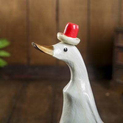 Сувенир «Утка в новогоднем колпаке», 13×9×27 см, дерево
