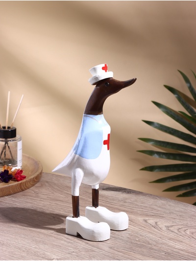 Сувенир «Утка Медсестра», дерево, 13×9×27 см