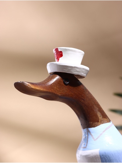 Сувенир «Утка Медсестра», дерево, 13×9×27 см