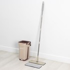 Швабра с отжимом и ведро Доляна, швабра плоская, ведро с отсеками для полоскания и отжима 8 л, запасная насадка из микрофибры, МИКС - Фото 11