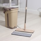 Швабра с отжимом и ведро Доляна, швабра плоская, ведро с отсеками для полоскания и отжима 8 л, запасная насадка из микрофибры, МИКС - Фото 13