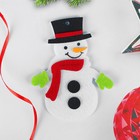 Набор для творчества - создай ёлочное украшение из фетра «Снеговичок в красном шарфике» - фото 318636908