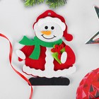 Набор для творчества - создай ёлочное украшение из фетра «Снеговик с подарком» - фото 8826810