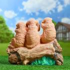 Садовая фигура "Сурикаты на бревне" 30см - Фото 7