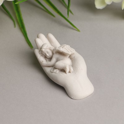 Фигурка полистоун «Белоснежный ангелочек спит на ладони», 2.5×7.5×3 см