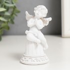 Сувенир полистоун "Белоснежный ангелочек на колокольчике" 8х4,2х4 см - фото 2884060