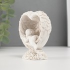 Сувенир полистоун "Малыш спящий в сердце из крыльев" белый 7,8х6,8х4 см - фото 9558625