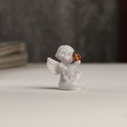Сувенир полистоун "Белоснежный ангел с красным шариком" 3,5х3х2,2 см - фото 8467491