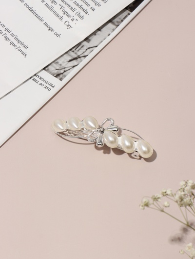 Заколка - автомат для волос «Жемчужная ветвь», 8 см, белая