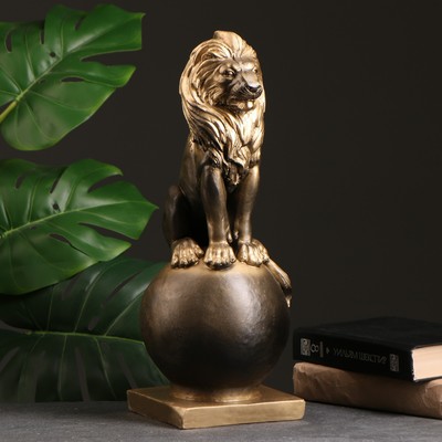 Копилка для денег «Лев на шаре малый», гипс, чёрное золото, 42×17×16 см