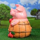Садовая фигура "Поросенок банщик" розовый 32х42см - Фото 2