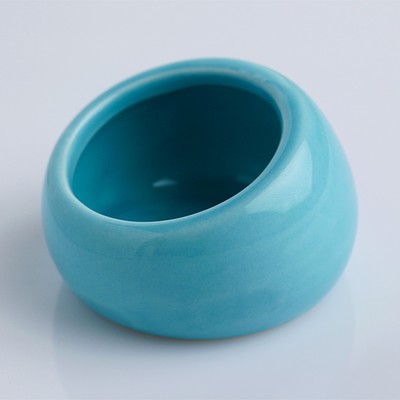 Миска керамическая для грызунов со скошенным краем, 30 мл, 5,7 х 5,7 х 3,5 см, голубая