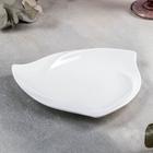 Тарелка фарфоровая треугольная Wilmax Ariela, d=20,5 см, цвет белый - фото 318204330