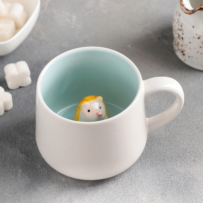 Кружка керамическая с фигуркой на дне «Прятки. Ёжик», 350 мл, цве белый