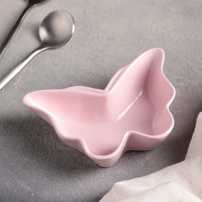 Блюдо керамическое «Бабочка», 11×7.5×3 см, цвет розовый
