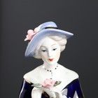 Сувенир керамика "Мадмуазель в шляпке с розой в руках" кобальт 28х7,5х8,5 см - Фото 7