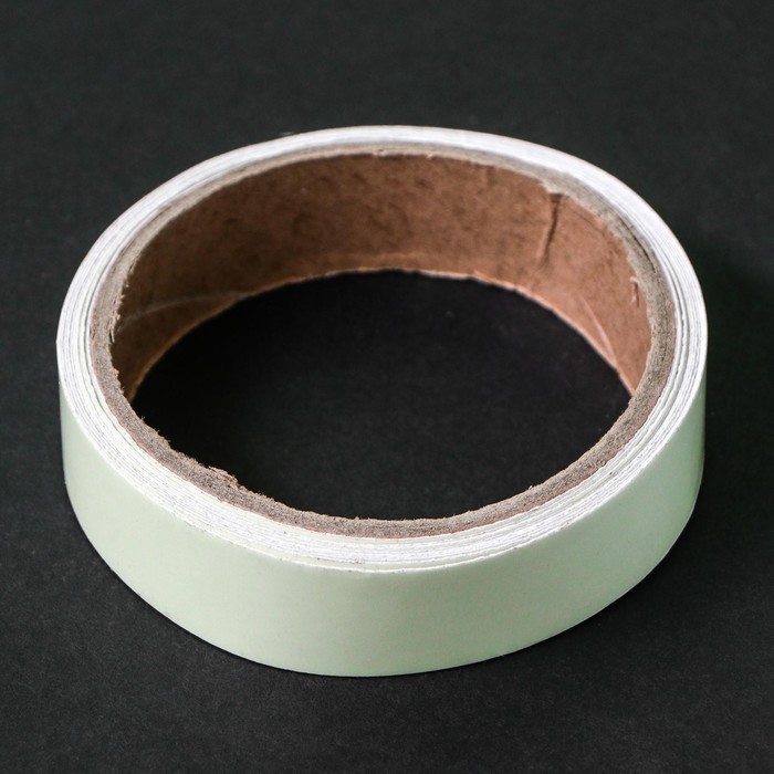 Фотолюминесцентная самоклеящаяся лента TORSO, 2×300 см, зеленое свечение - Фото 1