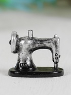 Миниатюра кукольная «Швейная машинка», набор 2 шт., размер 1 шт.: 2.5×1.6×1.7 см - Фото 4