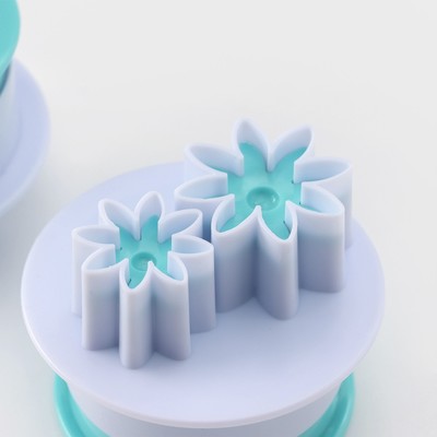 Плунжеры кондитерские Доляна «Цветы», набор 2 шт., пластик, белые