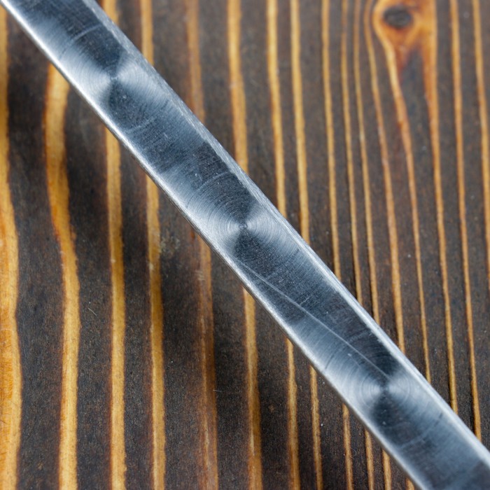 Шампур с деревянной ручкой, рабочая длина - 60 см, ширина - 10 мм, толщина - 3 мм с узором - фото 1880488706