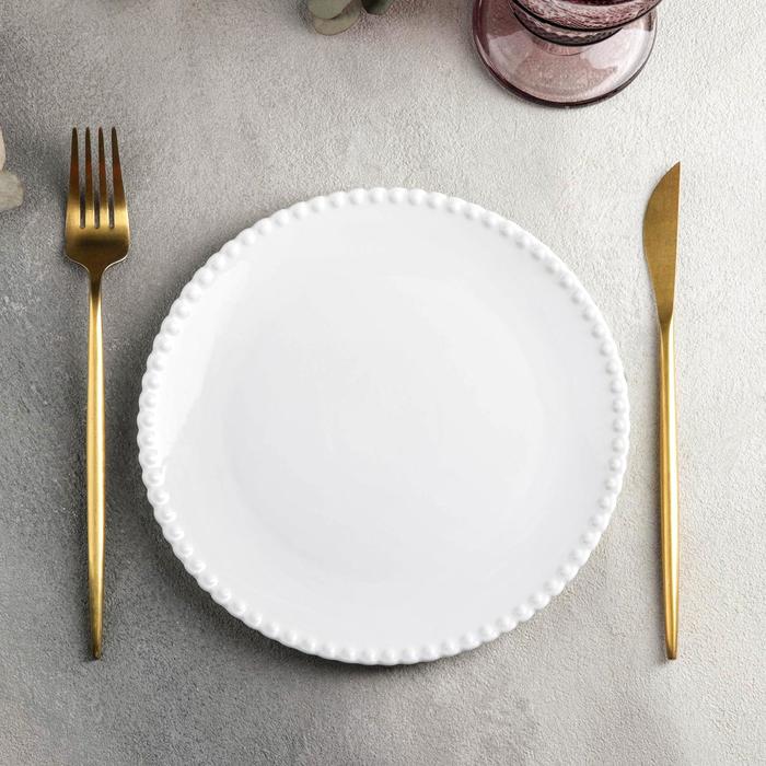 Тарелка фарфоровая десертная Magistro «Лакомка», d=20 см, цвет белый - Фото 1