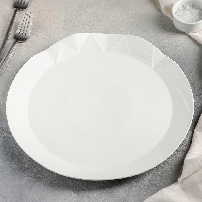 Тарелка фарфоровая обеденная Magistro «Изобилие», d=30 см, цвет белый - фото 1927478553