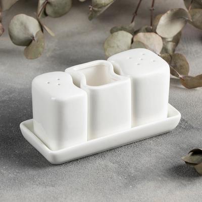 Набор для специй Magistro «Бланш», солонка 65 мл, перечница 60 мл, ёмкость для зубочисток, на подставке, фарфор, белый