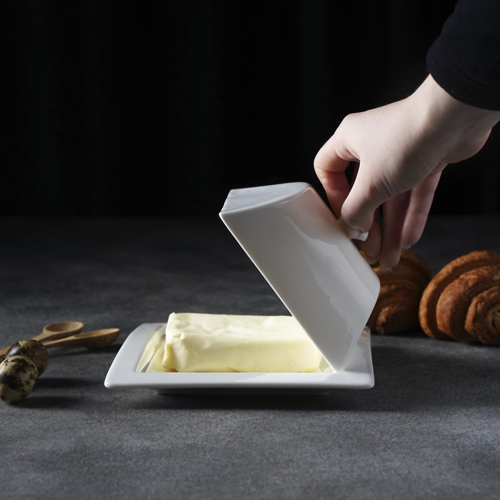 Маслёнка фарфоровая Magistro «Бланш», 16×8 см, цвет белый - фото 1884942800