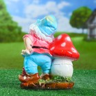Садовая фигура "Гном с мухомором" - Фото 3