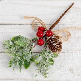 Декор "Зимнее очарование" шишка с ягодами на ветке, 16 см