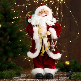 Дед Мороз "В красной шубке, с фонарём" 45 см