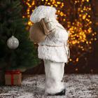 Дед Мороз "В белой шубке, с фонариком" 43 см - Фото 4