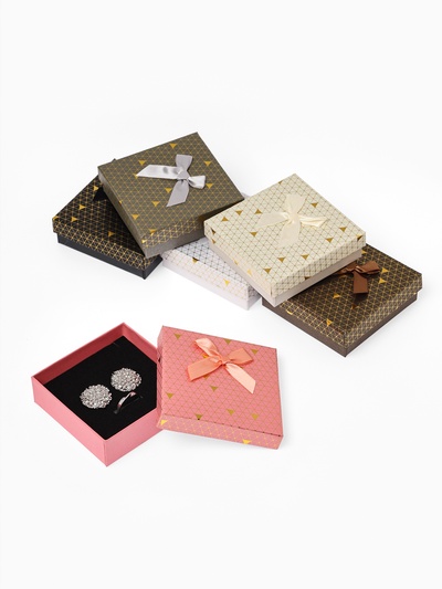 Коробочка подарочная под набор «Треугольники», блестящие, 9×9 см, (полезная часть 8.5×8.5 см), МИКС