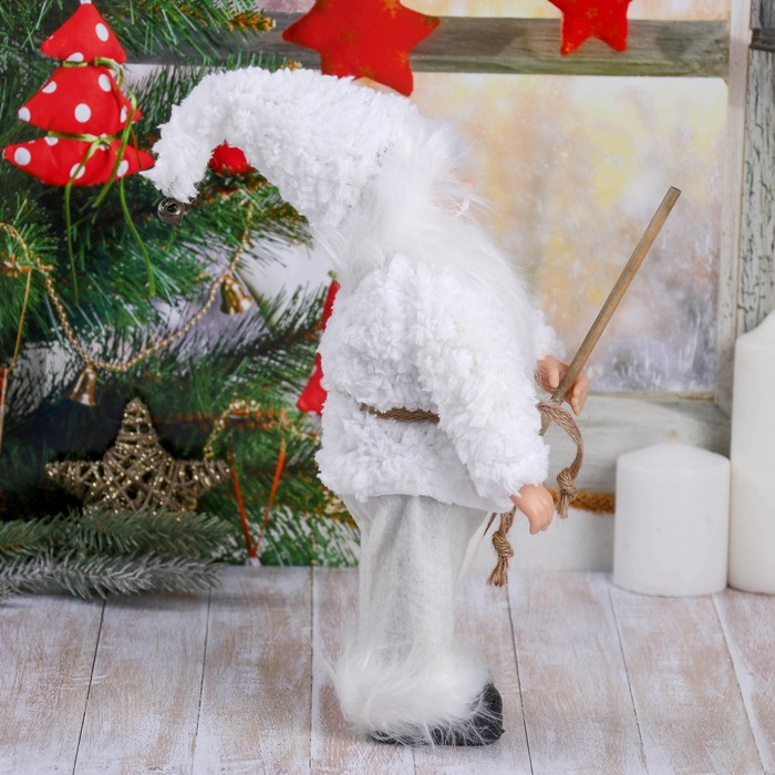 Дед Мороз "В белой шубке, с посохом" 28 см - фото 1908480972