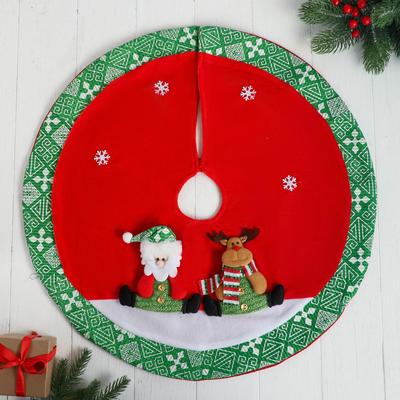 Полянка под ёлку "Дед Мороз и олень" d-58 см, красно-зелёный