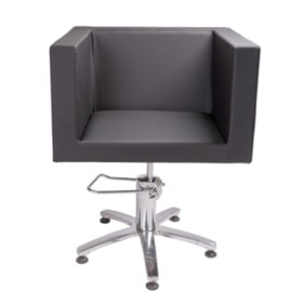 Кресло парикмахерское Домино, пятилучье, цвет чёрный 660х600 мм.