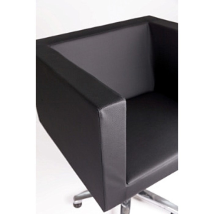Кресло парикмахерское Домино, пятилучье, цвет чёрный 660×600 мм - фото 1884948239