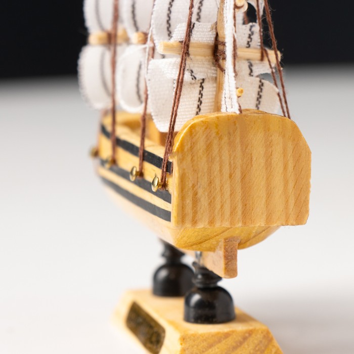 Корабль сувенирный малый «Ла Фудр», 3×10×10 см - фото 1897969326
