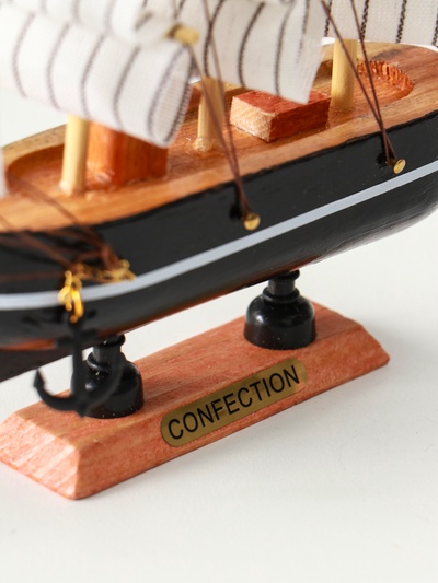 Корабль сувенирный малый «Халбрейн»,