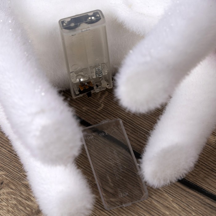 Светодиодная фигура «Олень» 26 × 45 × 12 см, флок, батарейки ААх2 (не в комплекте), свечение тёплое белое - фото 1884951413