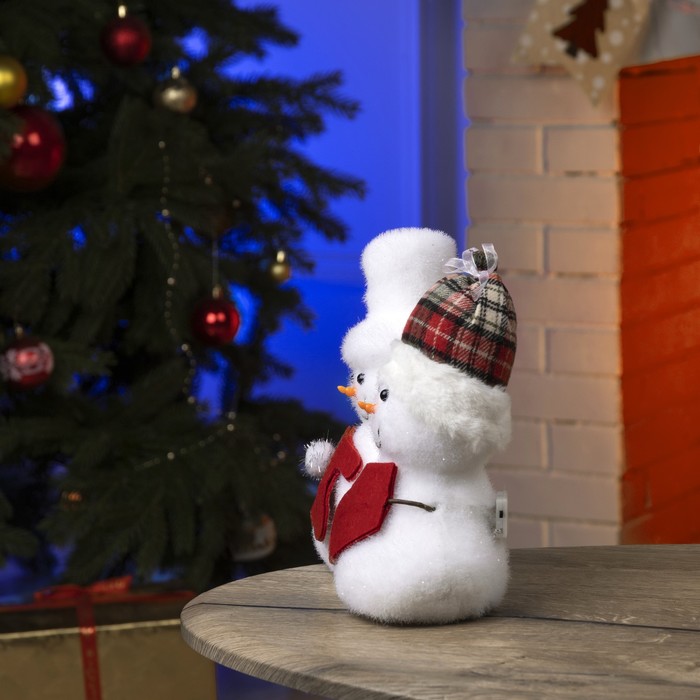 Светодиодная фигура «Снеговики» 22 × 22 × 12 см, флок, батарейки CR2032х2 (не в комплекте), свечение тёплое белое - фото 1907026206