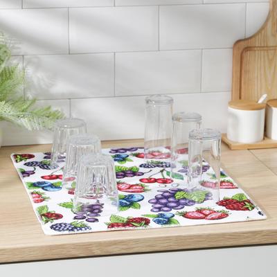 Коврик для сушки посуды Доляна «Ягоды», 38×51 см, микрофибра