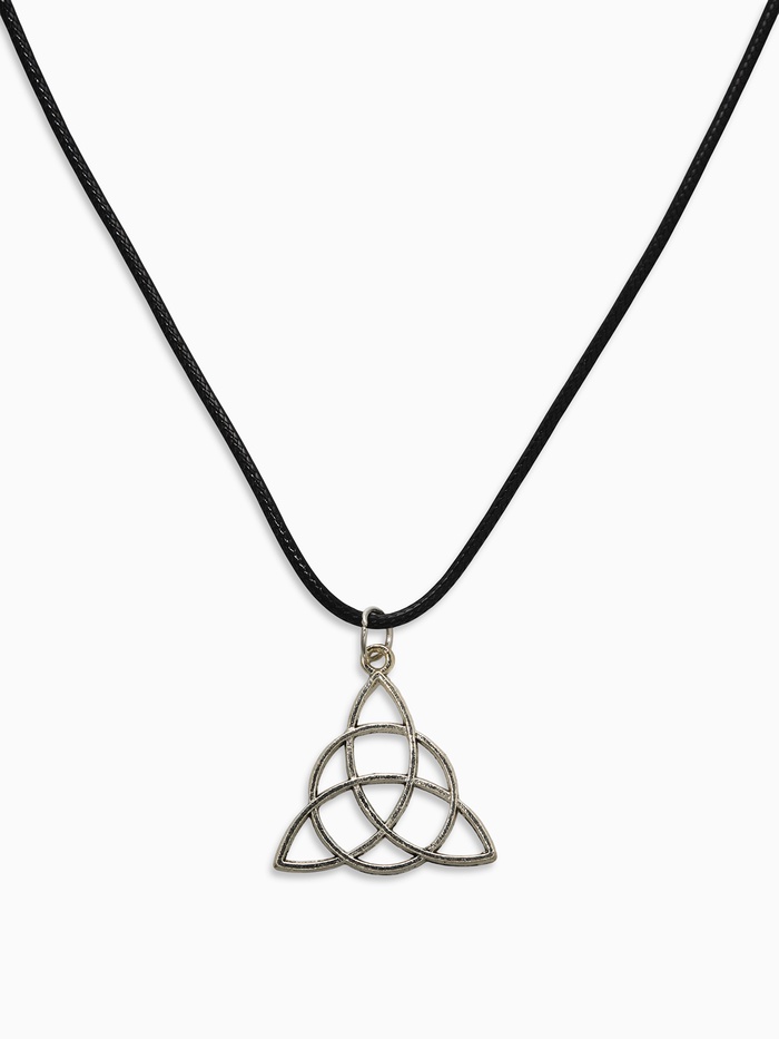 Кулон на шнурке «Трилистник», цвет чернёное серебро на чёрном шнурке, 42 см - Фото 1