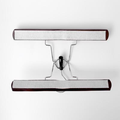 Вешалка для брюк и юбок Доляна, 25×16.5 см, зажим, тёмное дерево