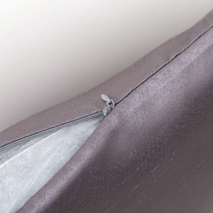 Декоративная подушка «Этель» 40×40 см, Дамаск PEWTER SOLID