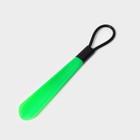 Ложка для обуви Доляна, с петелькой, 30×4 см, 17.4 см, зелёная - Фото 1